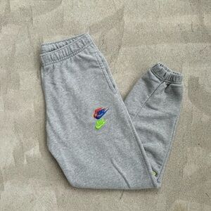 Nike Joggers Gray Sweat Pants Men’s Small Sportswear Cotton Athletic Swoosh